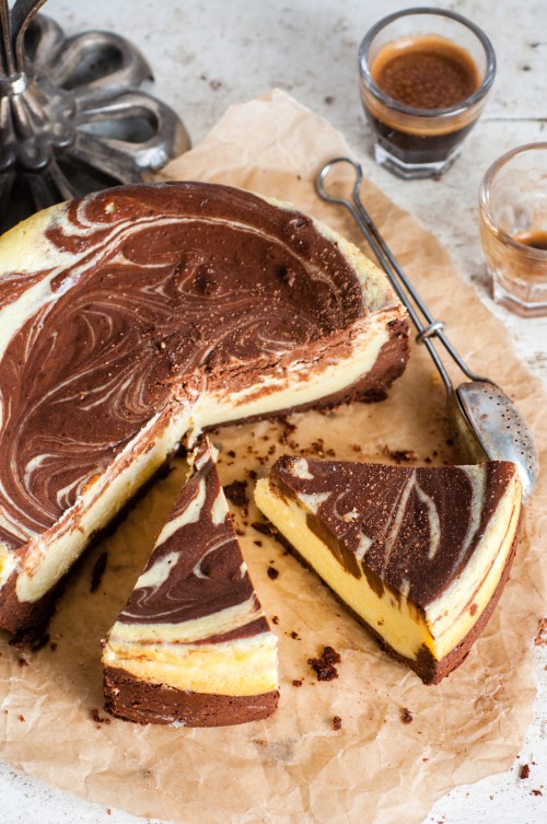 chocolate swirl cheesecake