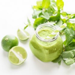 lime green smoothie (1)