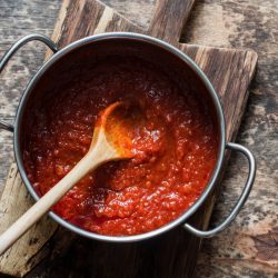 tomato sauce in pan (1)